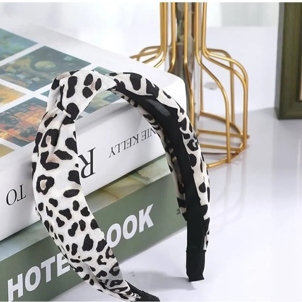 N/A stylish leopard